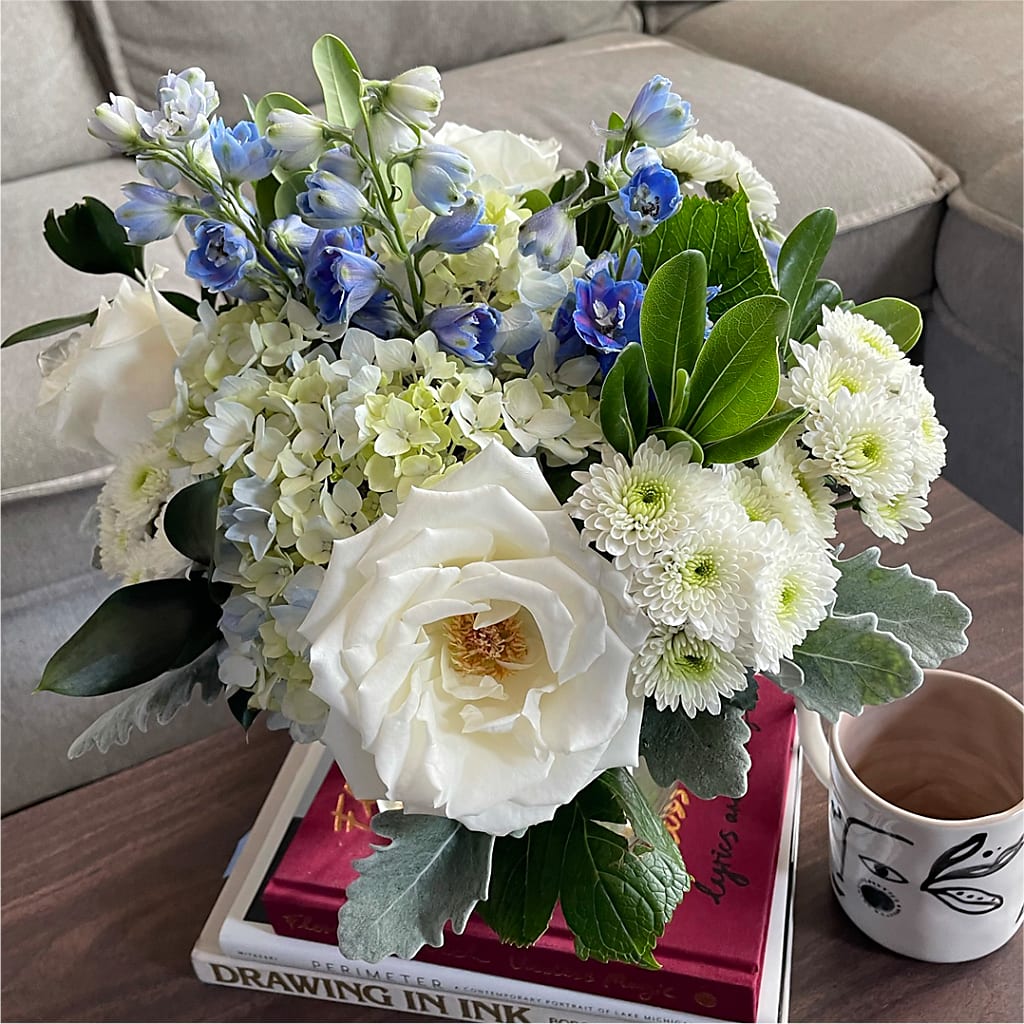 Clear Skies Bouquet – JARDIN D'ETE, Markham ON
