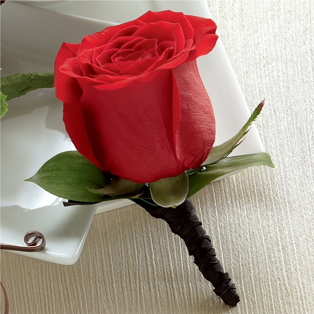 Red Rose Boutonniere – JARDIN D'ETE, Markham ON