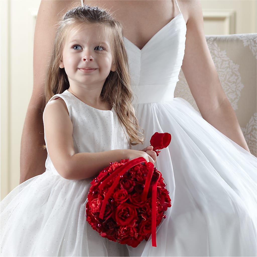 Pure at Heart Flower Girl Arrangement – JARDIN D'ETE, Markham ON