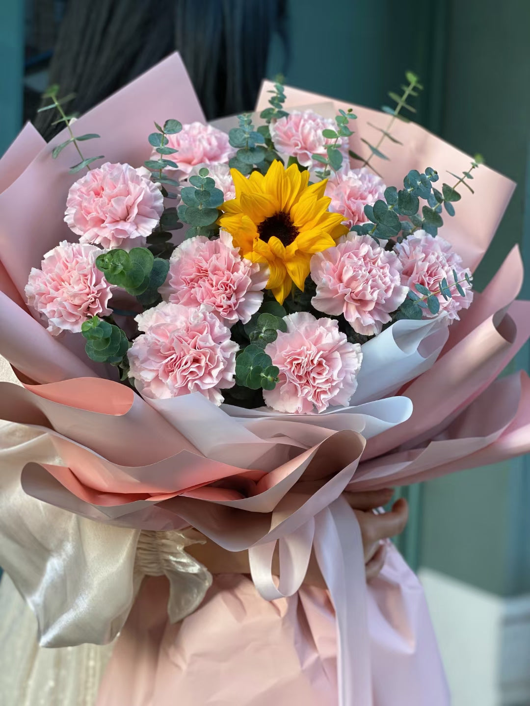 Golden Radiance Sunflower Bouquet