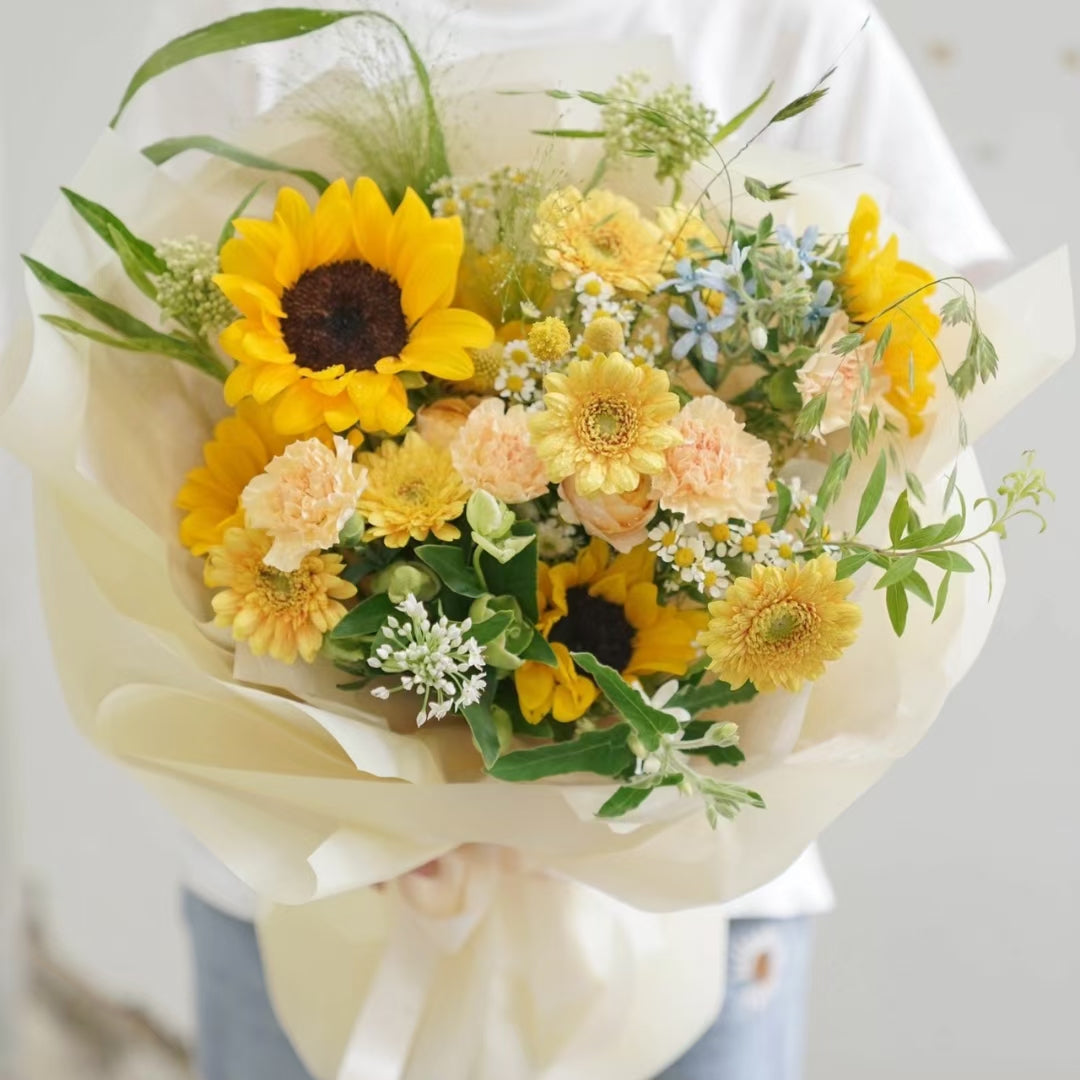 Golden Radiance Sunflower Bouquet