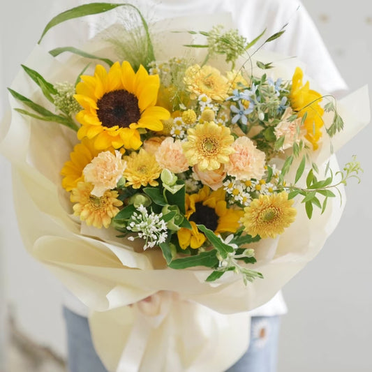Golden Radiance Sunflower Bouquet