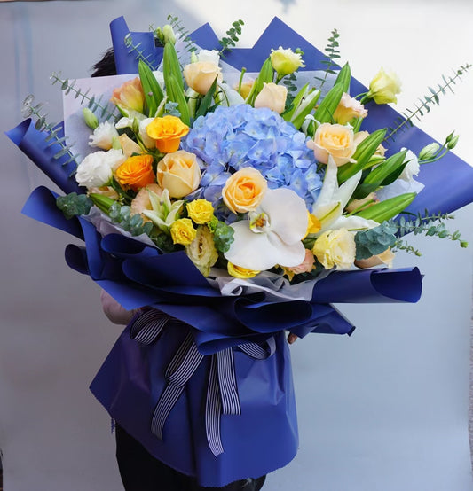 Royal Blue Sunshine Bouquet