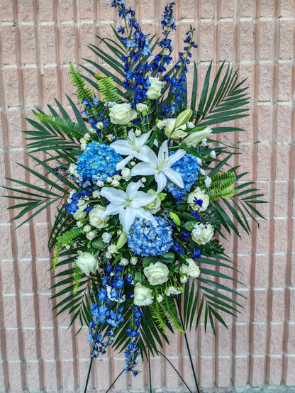 Tranquil Blue Oval Spray – JARDIN D'ETE, Markham ON